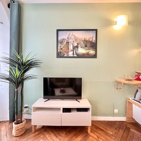 Le Noir Bois Et Blanc - Studio - Wifi - Centre Ville - Entree Autonome Κεμπέρ Εξωτερικό φωτογραφία