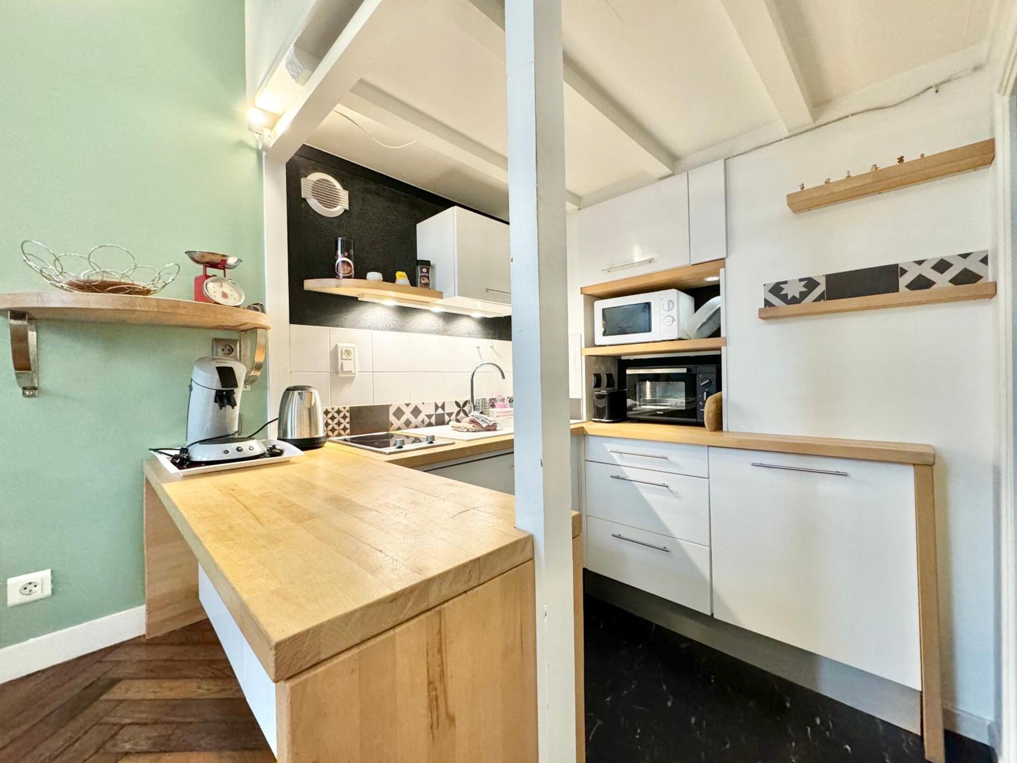 Le Noir Bois Et Blanc - Studio - Wifi - Centre Ville - Entree Autonome Κεμπέρ Εξωτερικό φωτογραφία